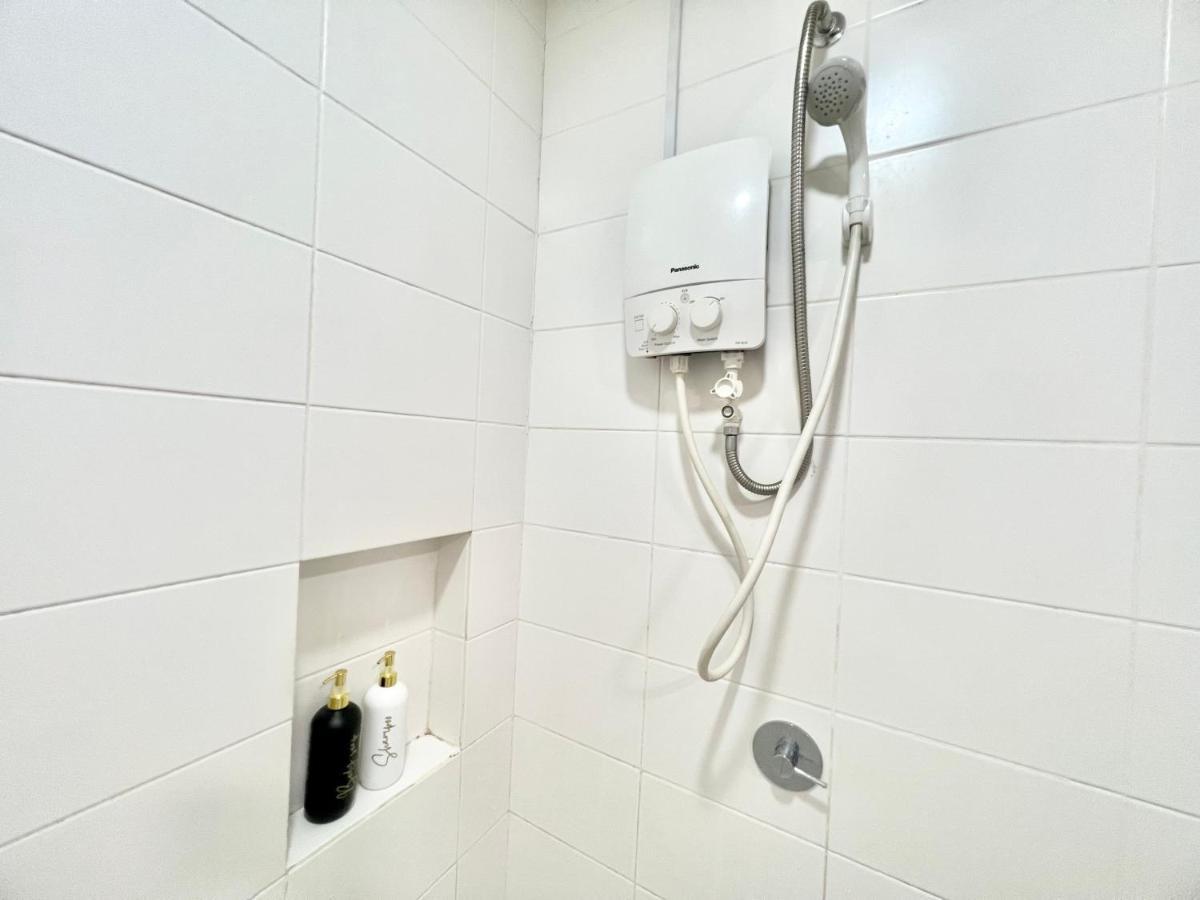 A 1-4 Pax Cozy Studio Tv Box Pool 100Mps Wifi 3 Bed Trefoil Setia Alam Εξωτερικό φωτογραφία